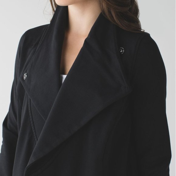 Lululemon That's a Wrap Jacket, Black, Size 4 - Picture 6 of 15